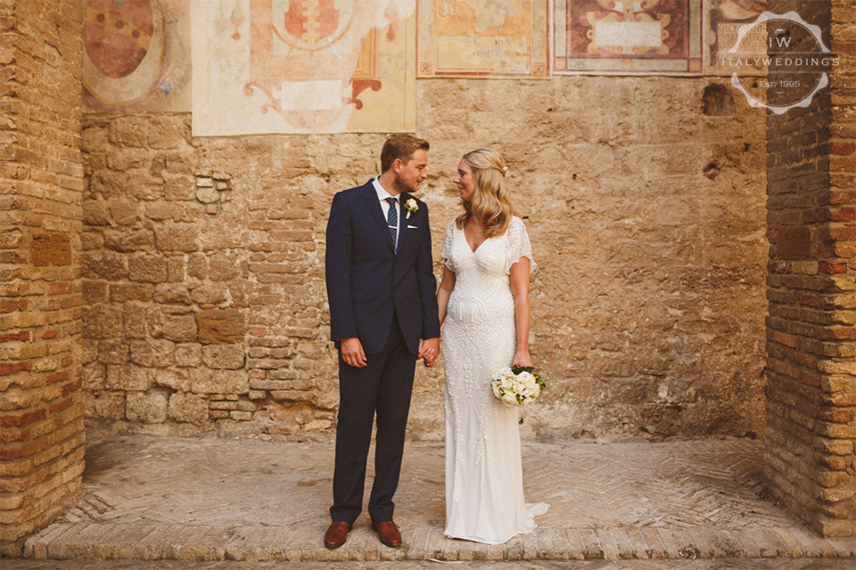 Hannah and Daniel San Gimignano wedding