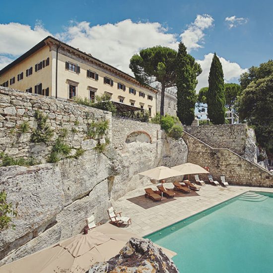 elegant wedding villa near Volterra