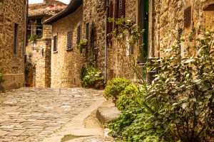 Tuscan street