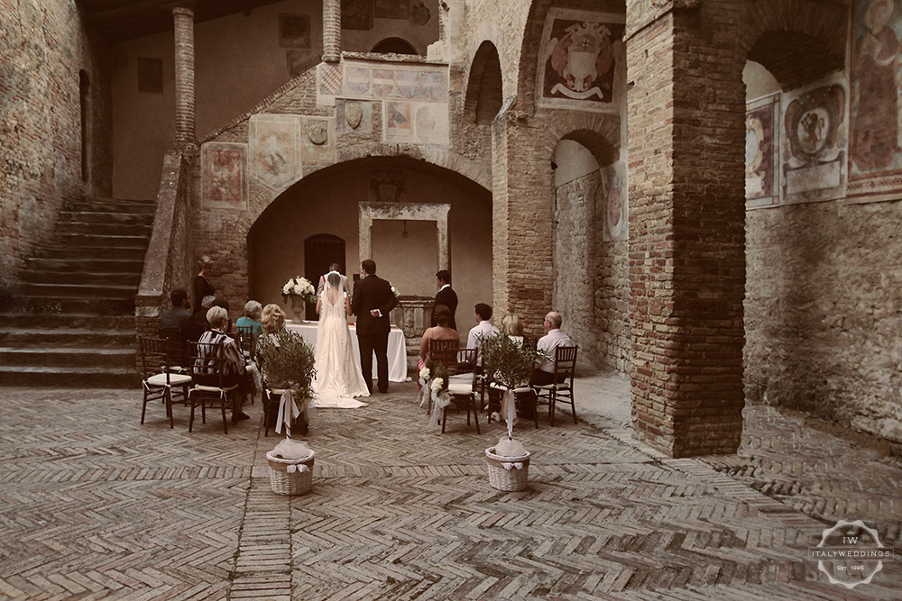 San Gimignano town hall wedding