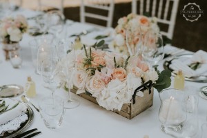 Villa wedding Tuscany pink and white boxed composition