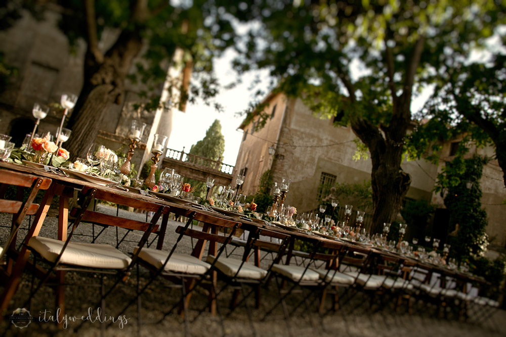 Siena Stomennano wedding long country table