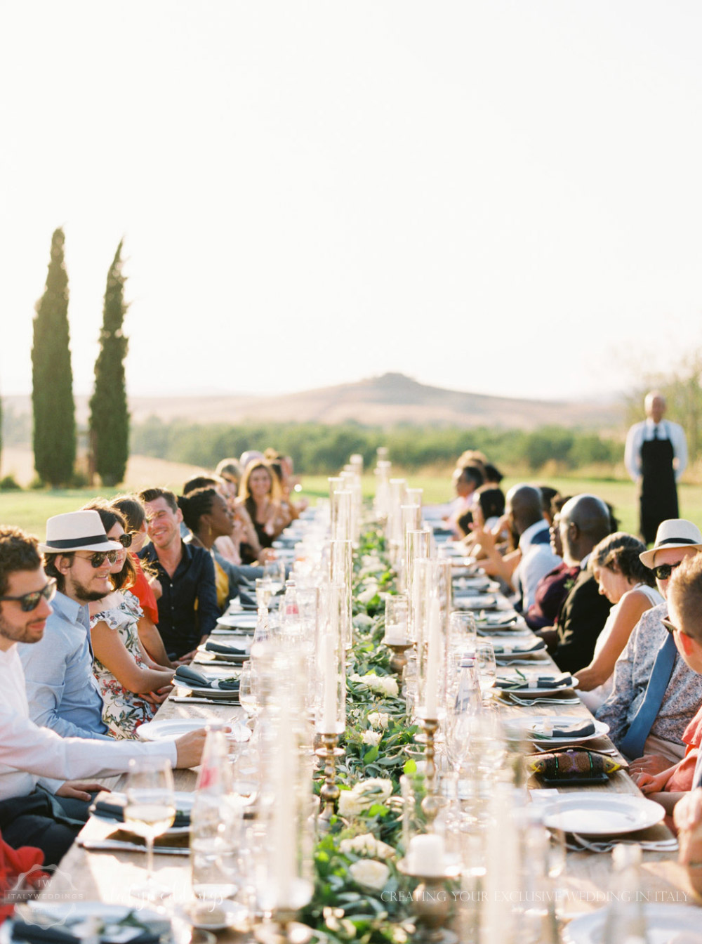 Stylish wedding Pienza Val D'Orcia dinner table