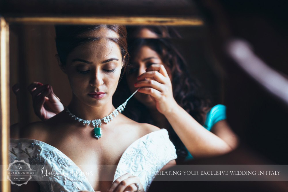 surveen chawla wedding