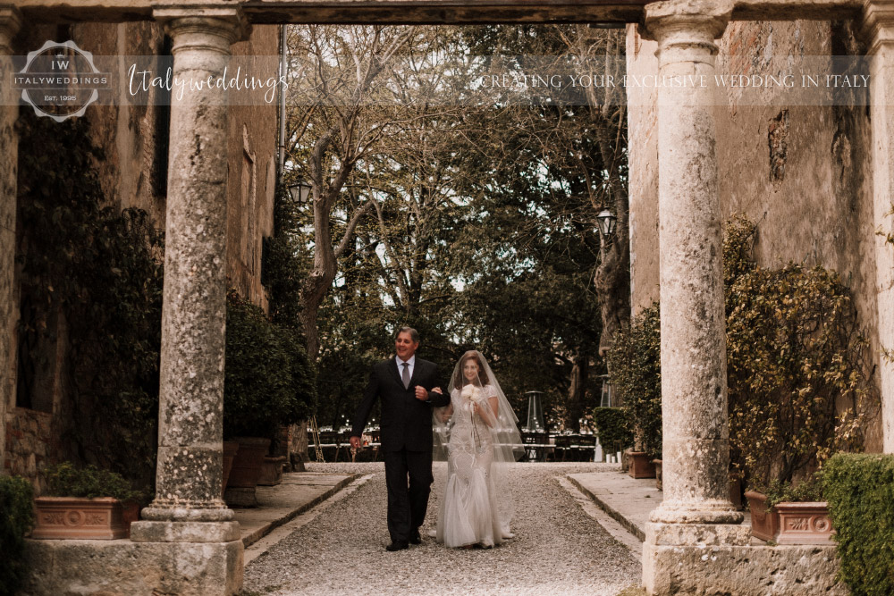 Stomennano wedding Tuscany garden blessing