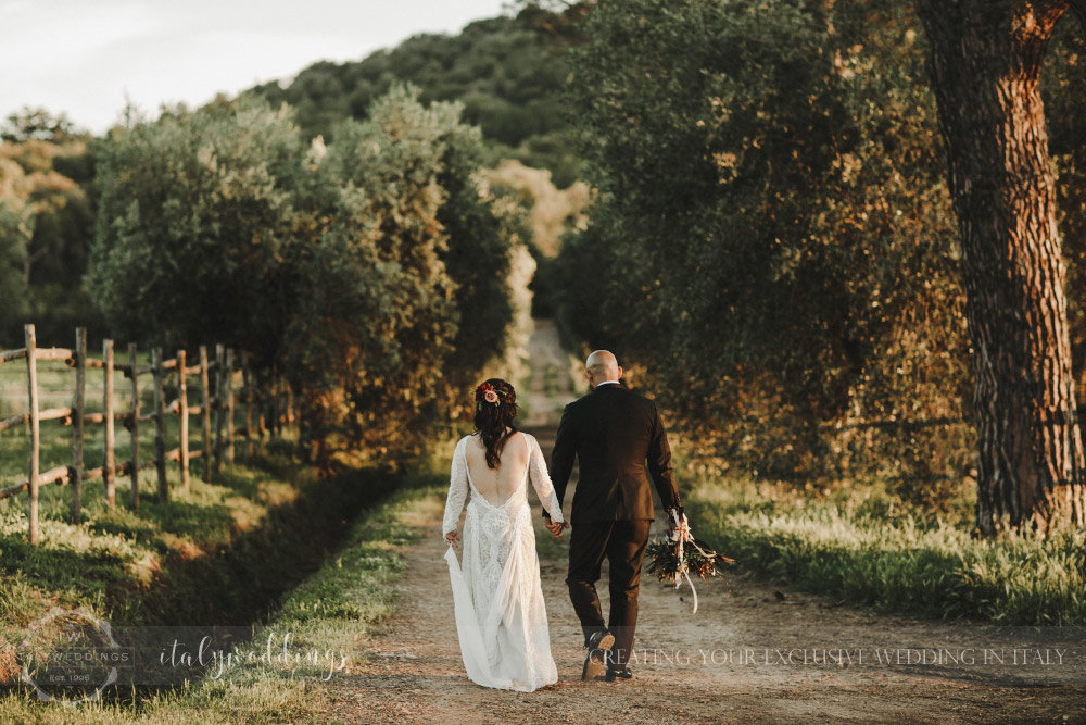 intimate wedding blessing in the Maremma Tuscany