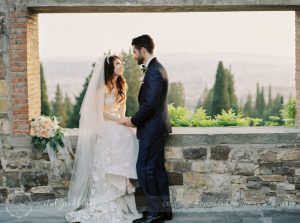 gold and green details for wedding at Castello di Vincigliata