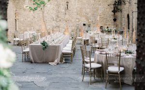 gold and green details for wedding at Castello di Vincigliata