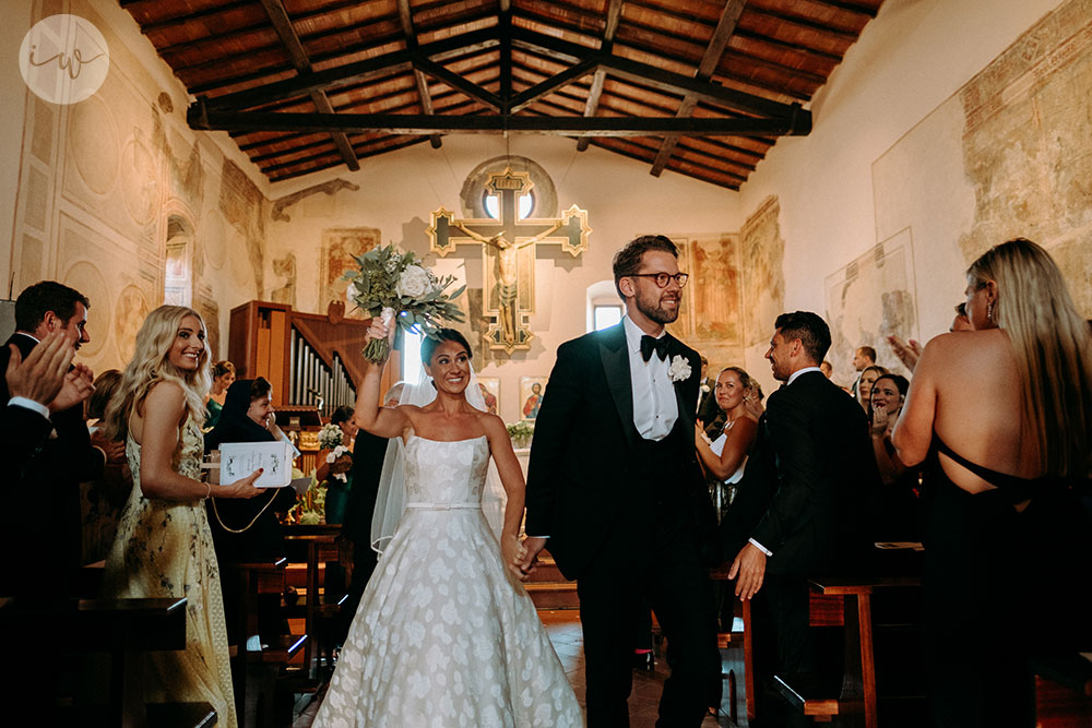 Intimate Catholic wedding villa near the Tuscany coast