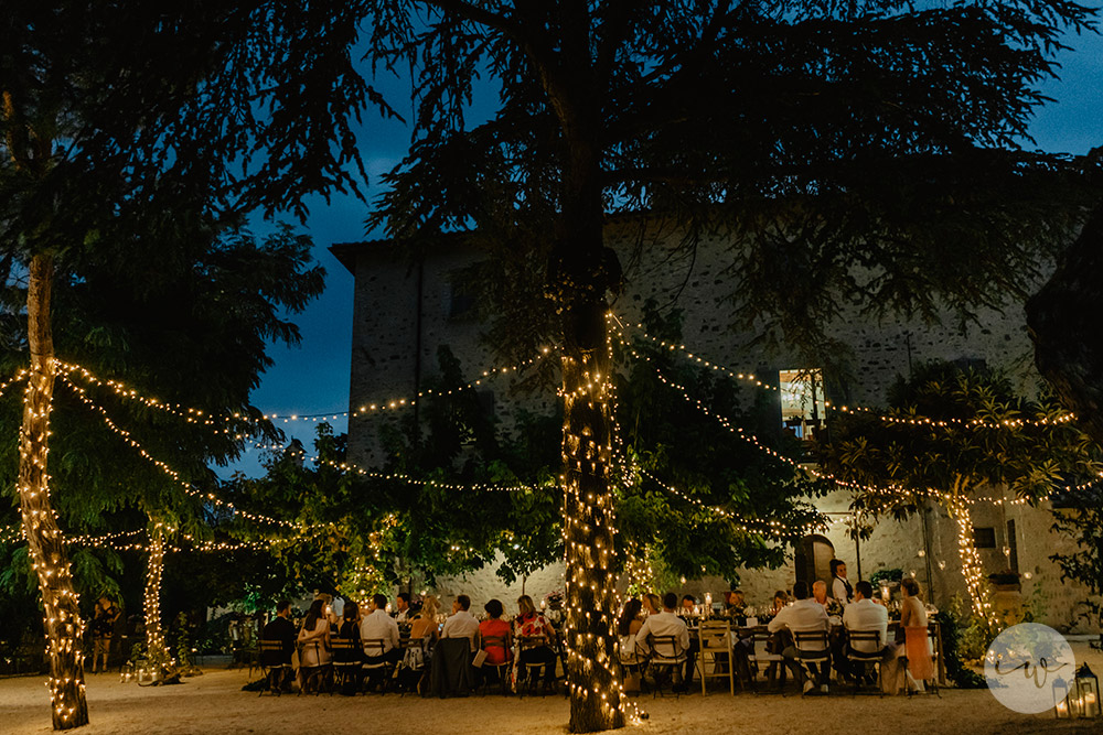 Boho blessing in Umbria Italy white and green details