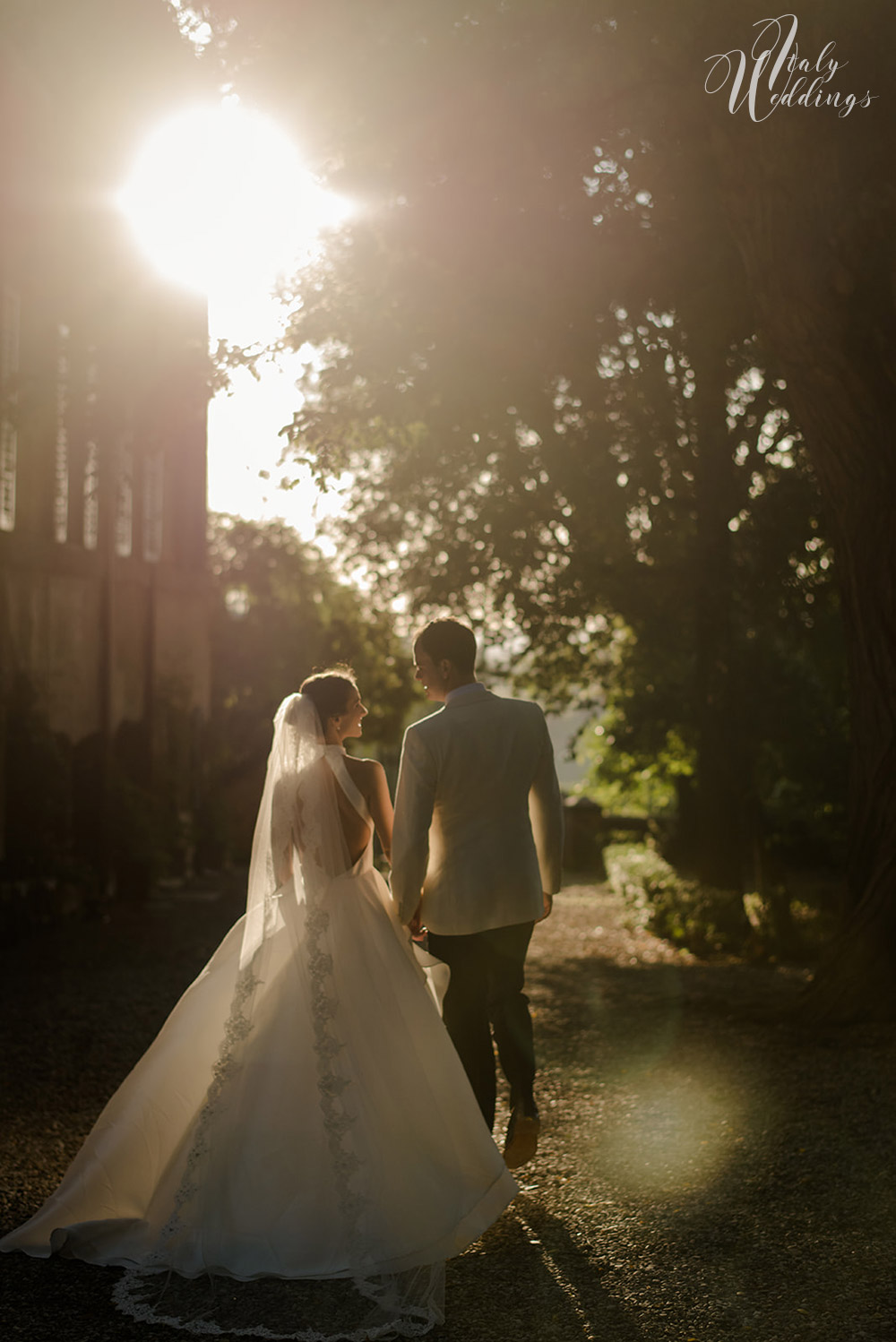 Catholic wedding in Tuscany and reception at Borgo Stomennano