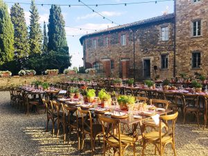 Borgo Scopeto wedding in courtyard