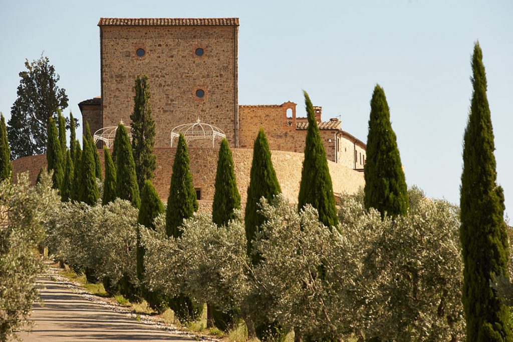 Castello di Velona Tuscan wedding venue panorama