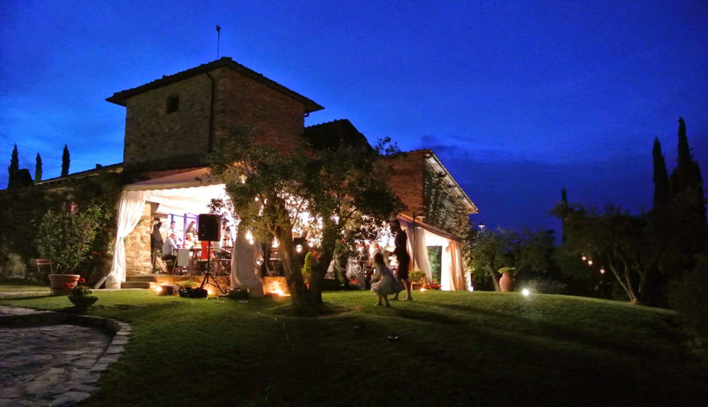 Country wedding villa Siena evening
