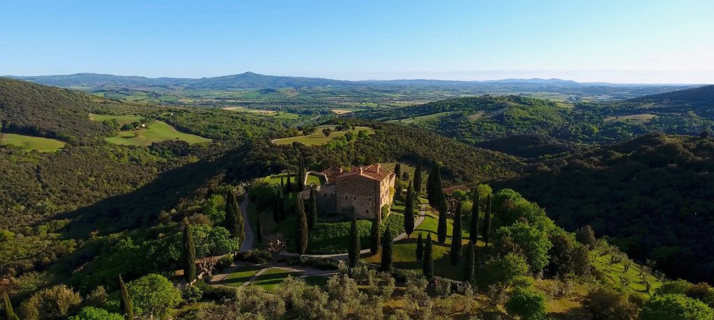 Southern Tuscany medieval hotel for weddings