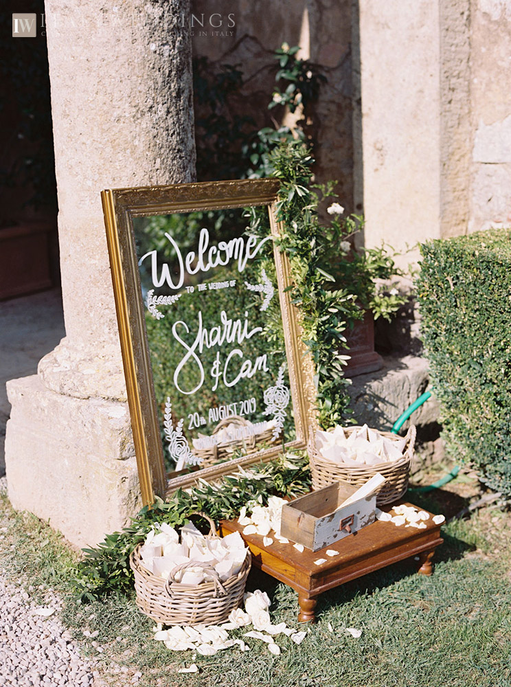 Villa Stomennano wedding formal countryside event in Tuscany blessing