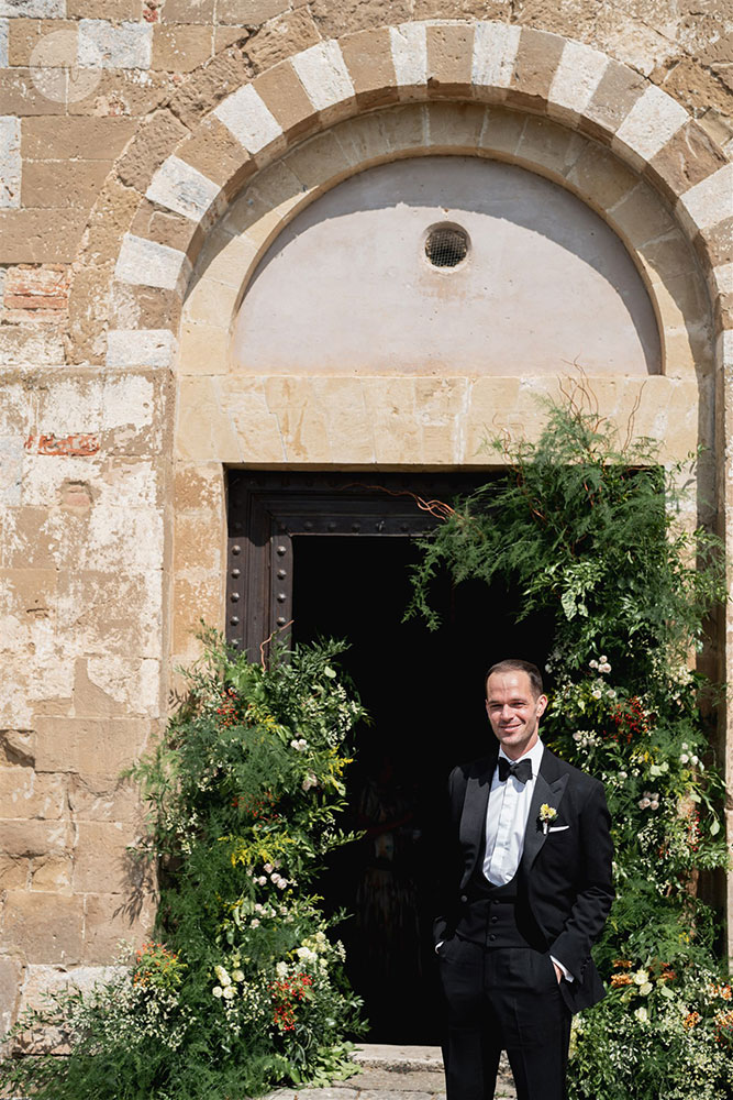 Villa Cetinale Catholic wedding church