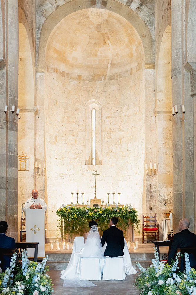 Villa Cetinale Catholic wedding