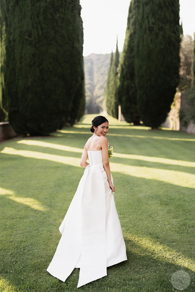 Villa Cetinale Catholic wedding bridal portrait