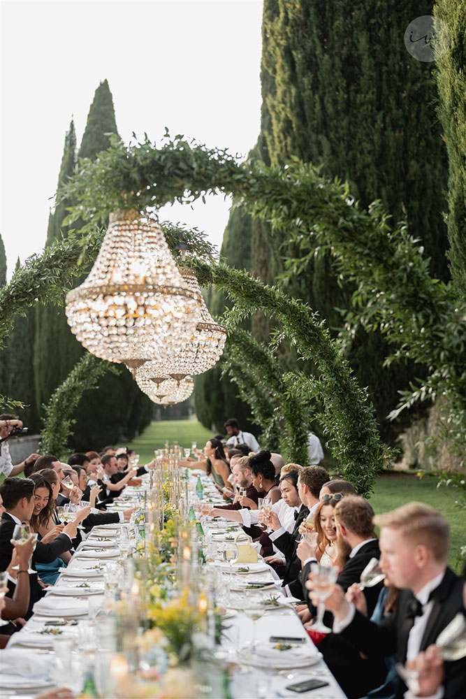 Villa Cetinale Catholic wedding banquet