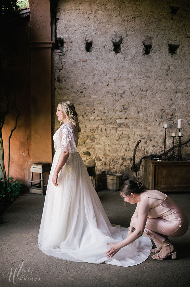 Convento Annunciata lakeside wedding Italy bride