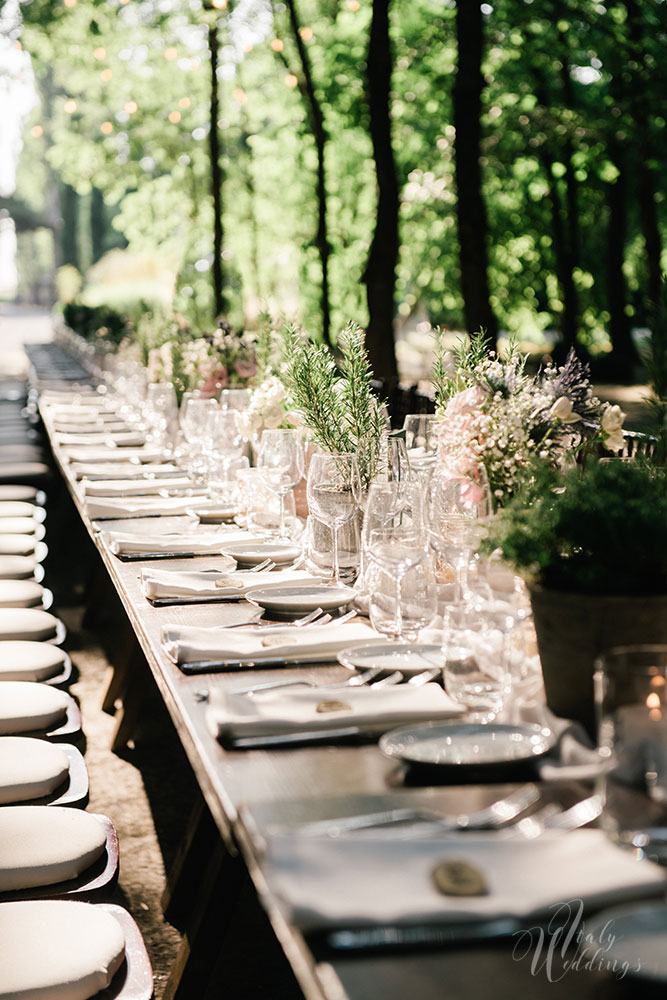 Convento Annunciata lakeside wedding Italy table design