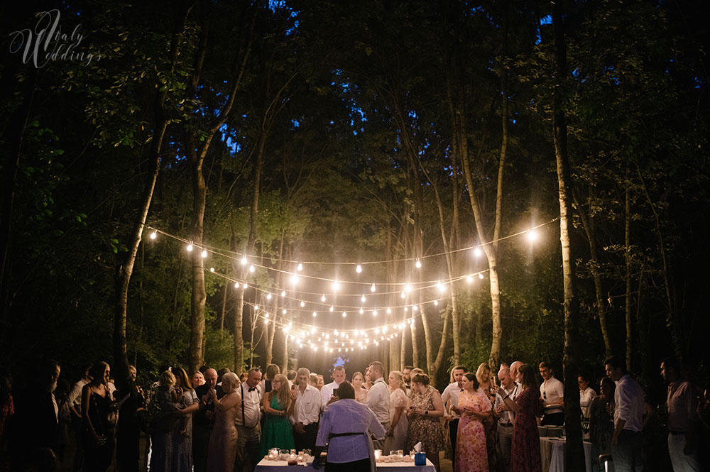 Convento Annunciata lakeside wedding Italy cake