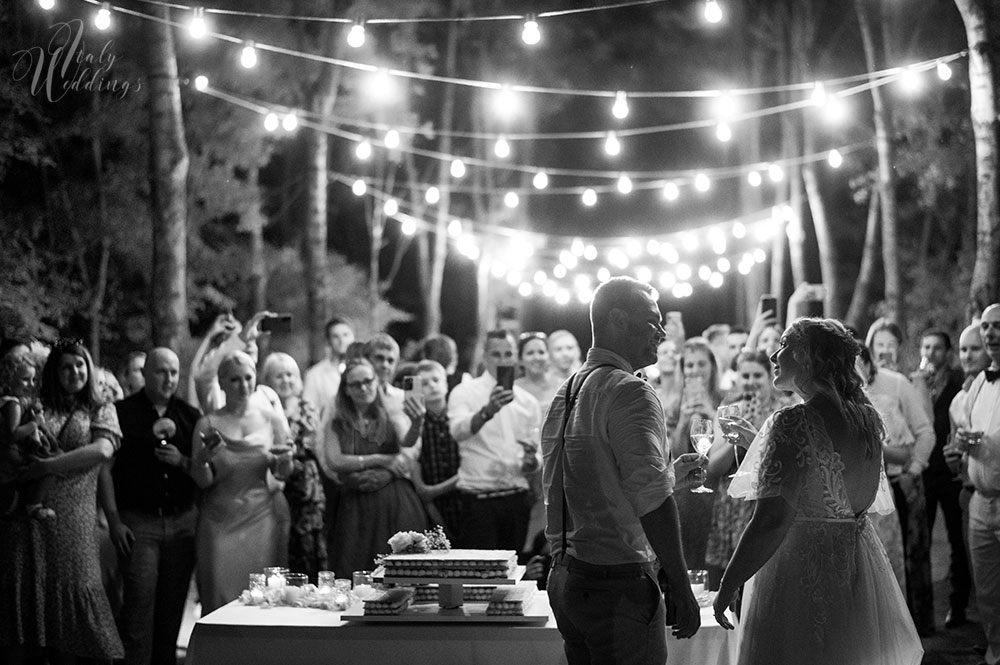 Convento Annunciata lakeside wedding Italy cake