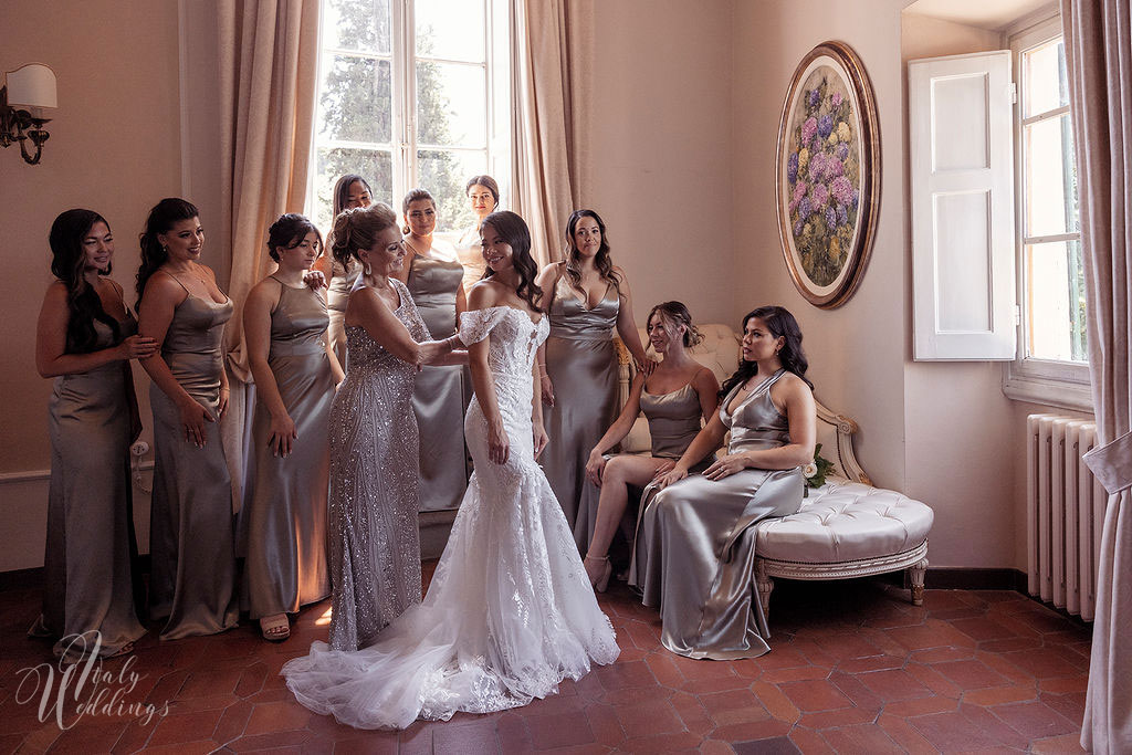 Catholic wedding Florence bridesmaids