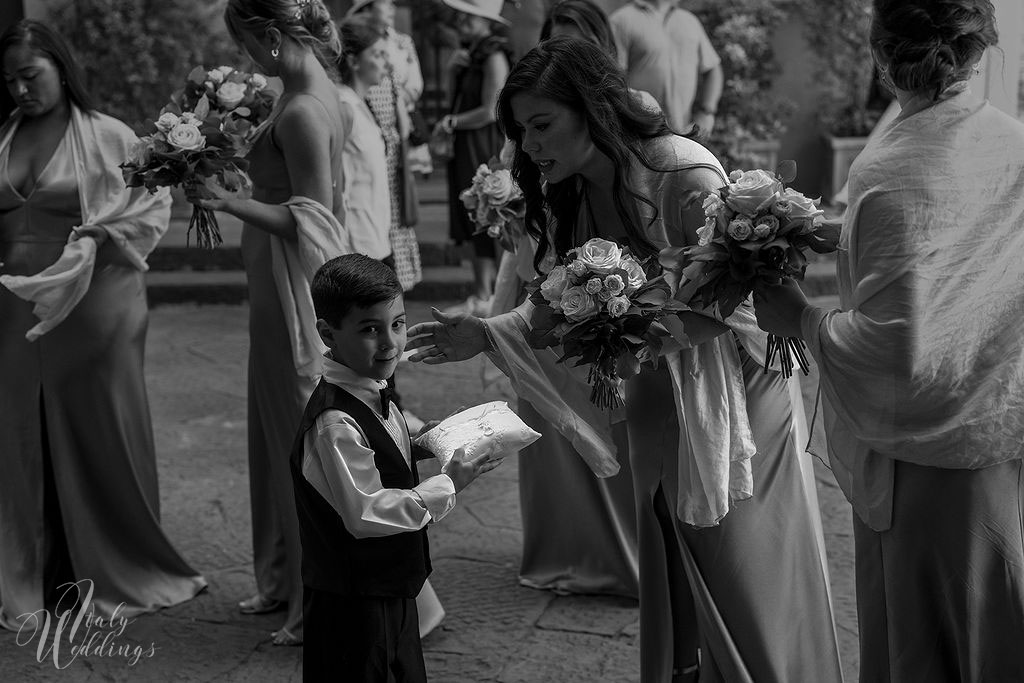 Catholic wedding Florence church arrival