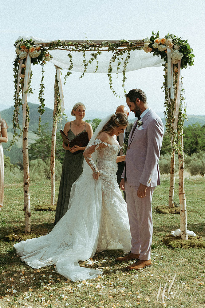 Villa Ulignano Jewish blessing chuppah