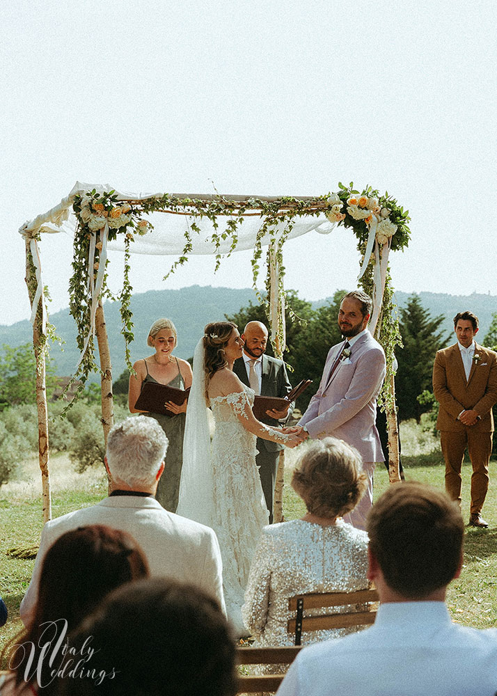 Villa Ulignano Jewish blessing chuppah