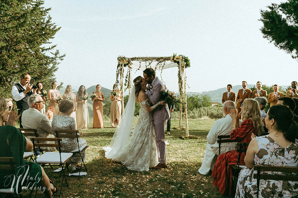 Villa Ulignano Jewish blessing first kiss