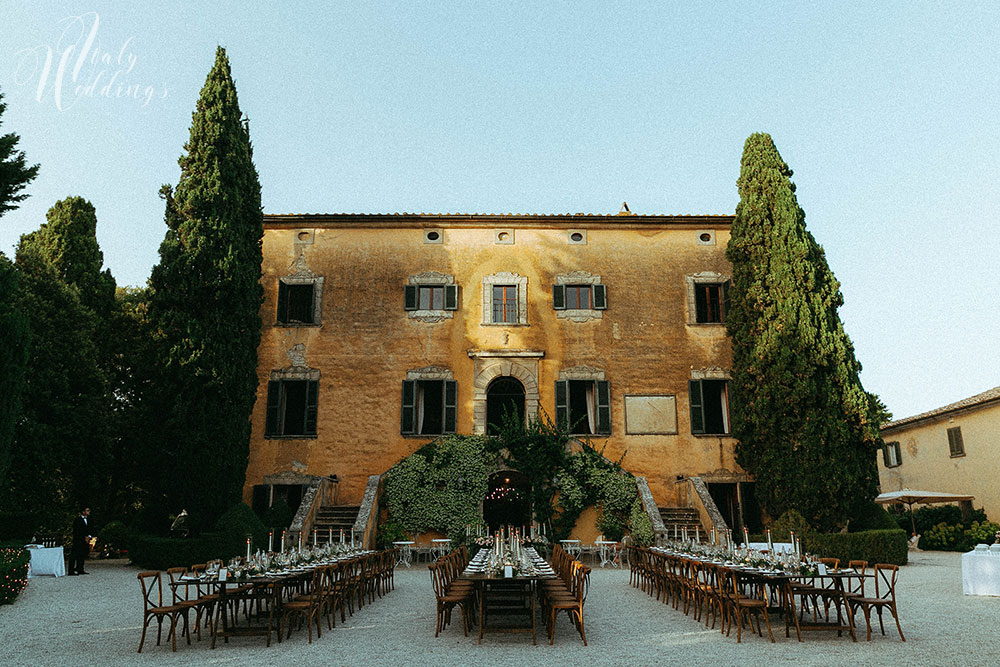 Villa Ulignano Jewish blessing table setup