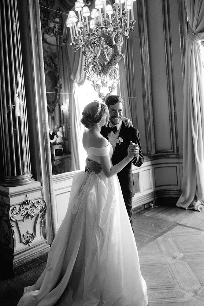 Symbolic wedding blessing at Villa Cora 5 star Hotel Florence Italy