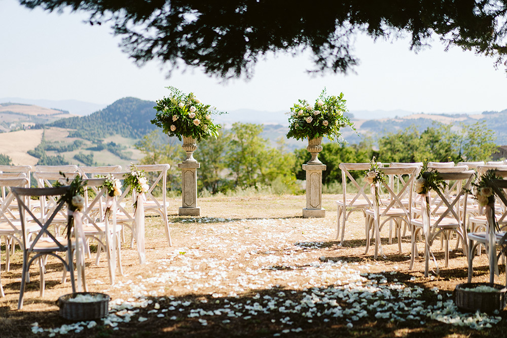 Villa Ulignano relaxed fun friendly wedding