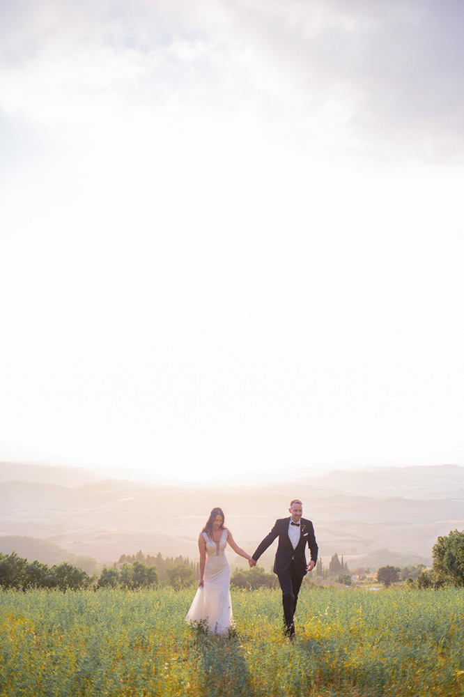 Pure white and sparkling blessing in Villa Ulignano Tuscany