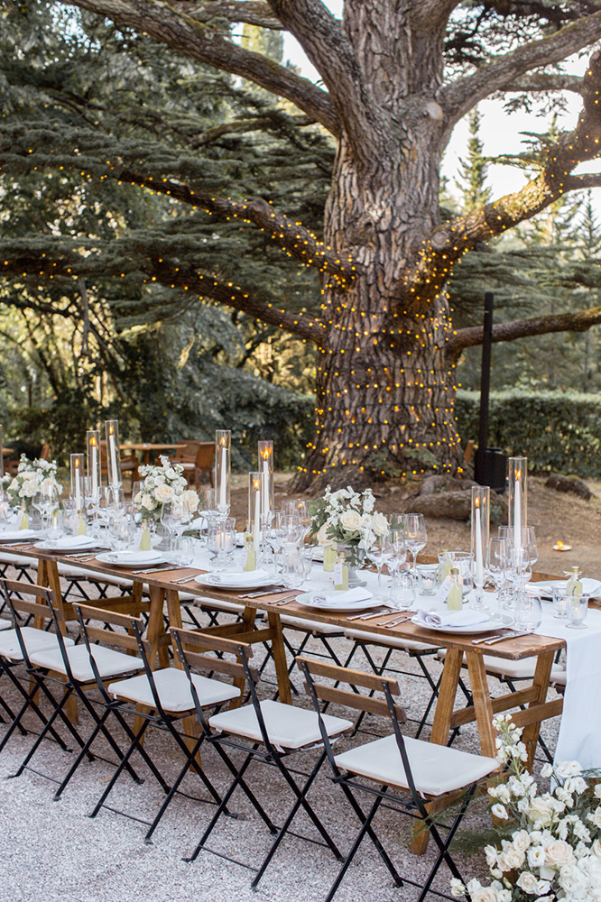 Pure white and sparkling blessing in Villa Ulignano Tuscany