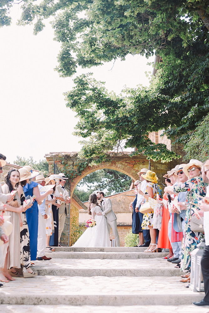 Colourful rustic wedding in southern Tuscany