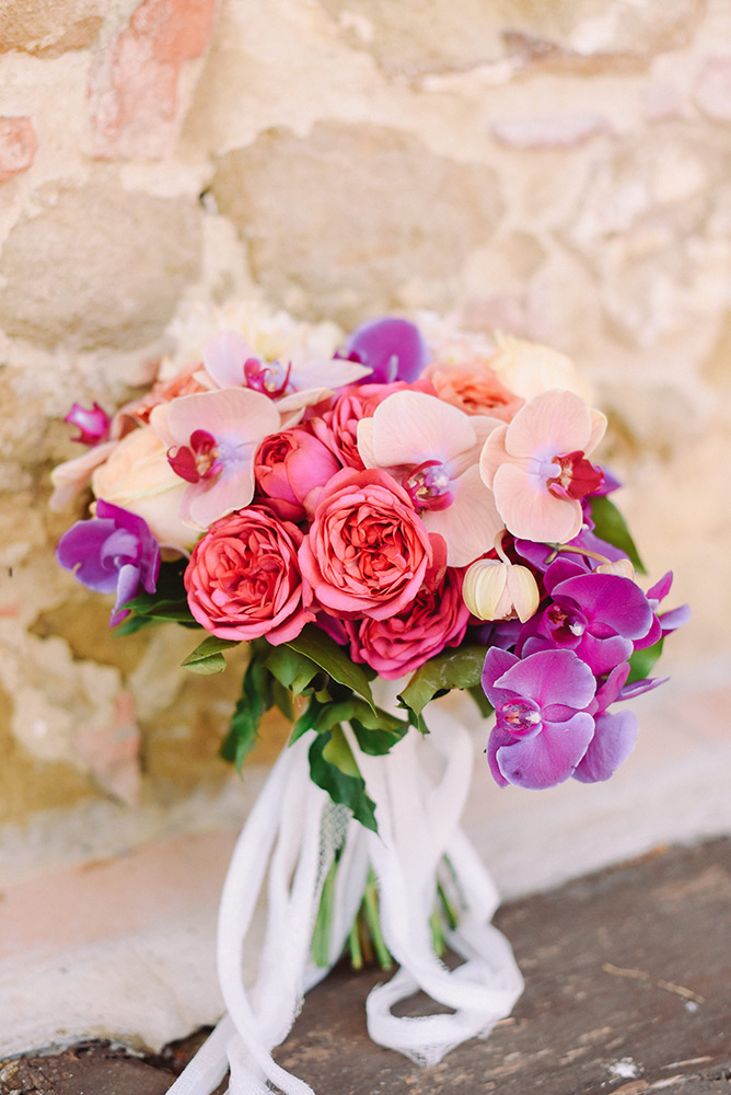 Colourful rustic wedding in southern Tuscany