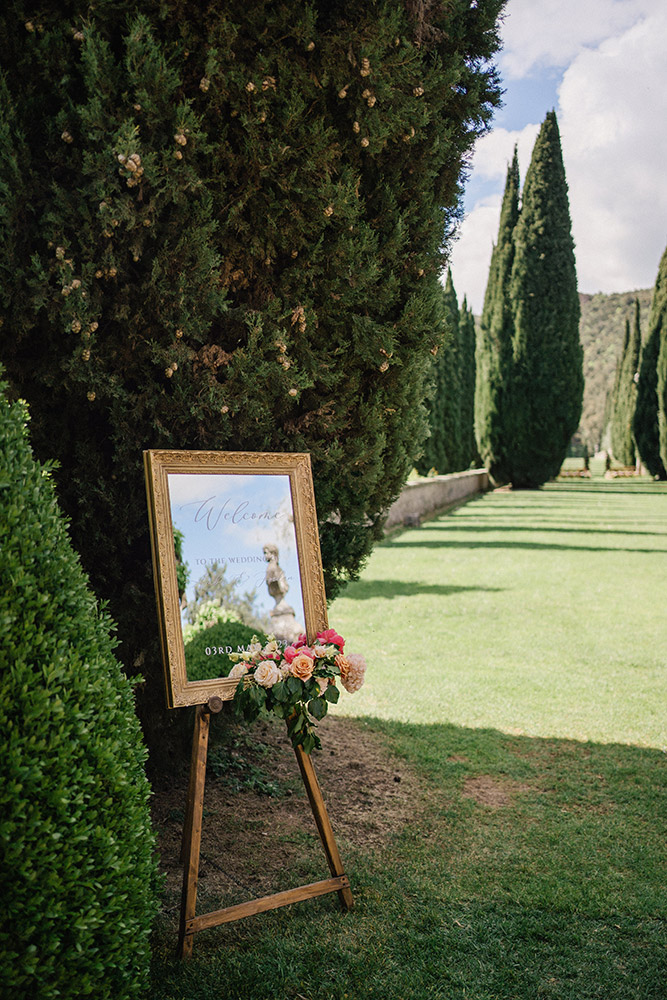 Villa Cetinale wedding blessing in Spring