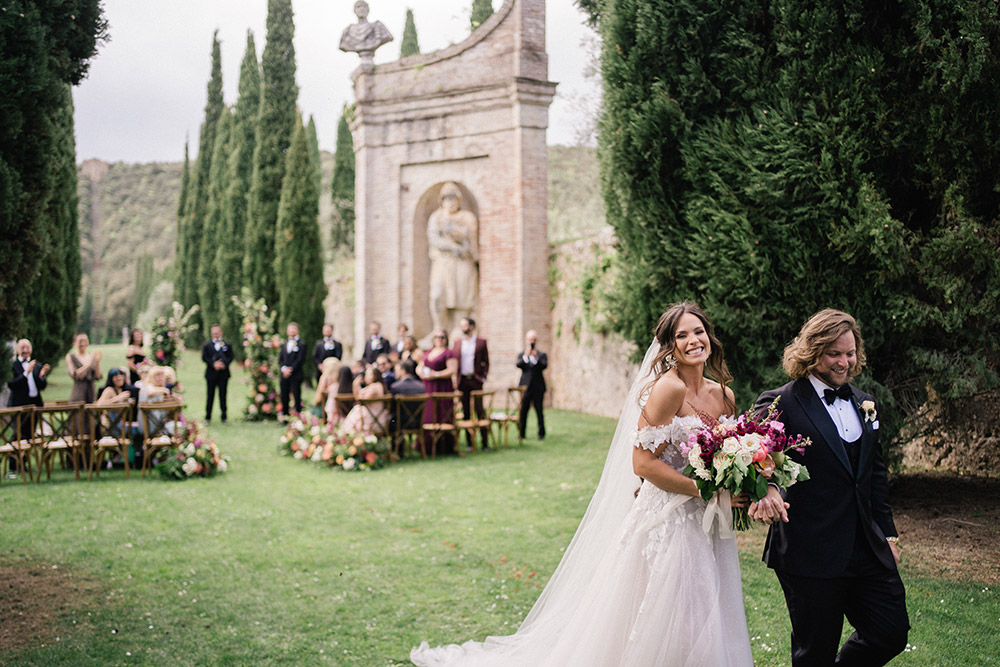 Villa Cetinale wedding blessing in Spring