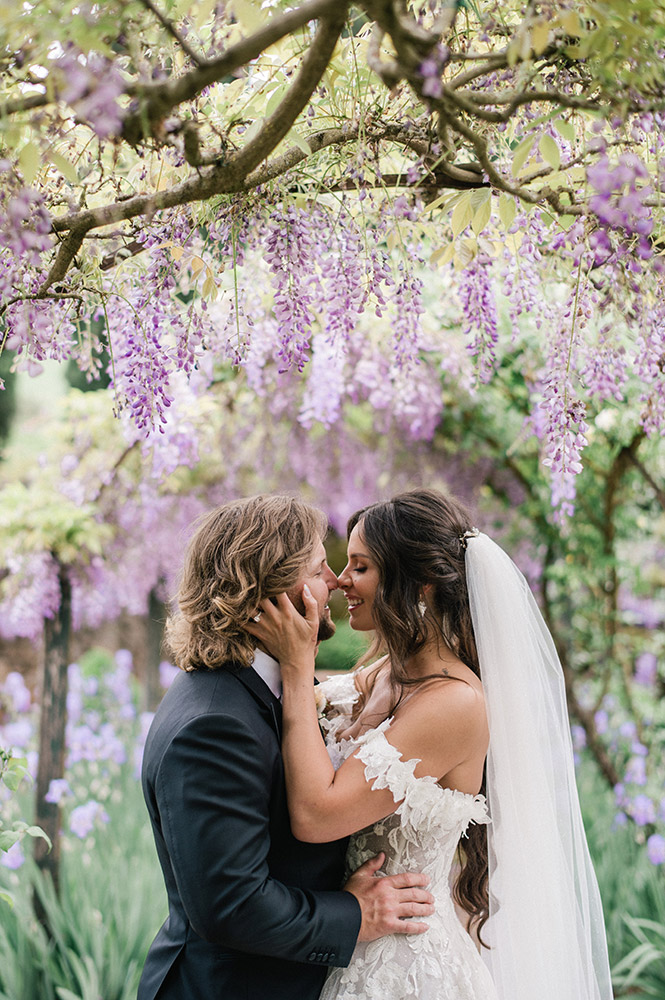 Villa Cetinale wedding blessing in Spring