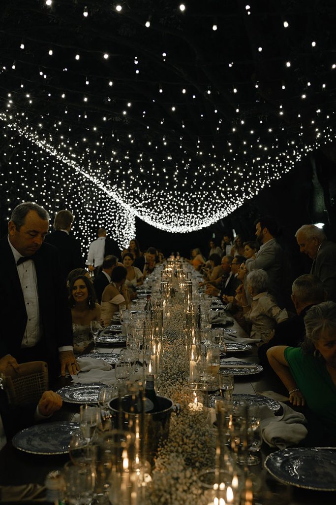 A soft white themed event in Southern Tuscany