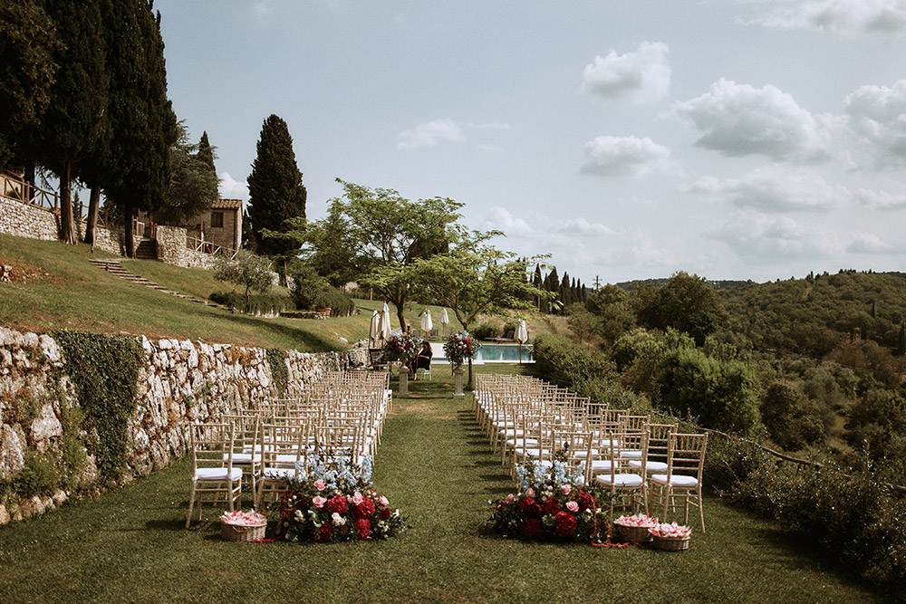 A relaxed blessing in the Chianti hills, Tuscany