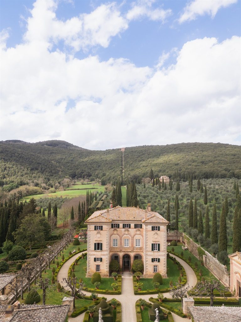 Villa Cetinale spring wedding