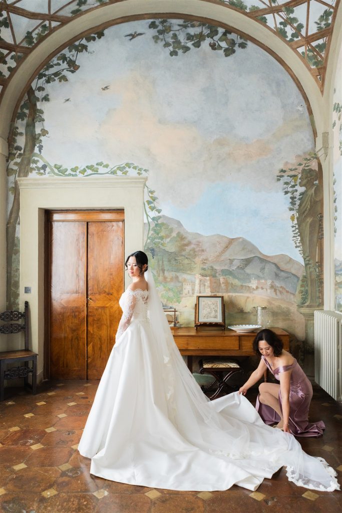 Villa Cetinale spring wedding
